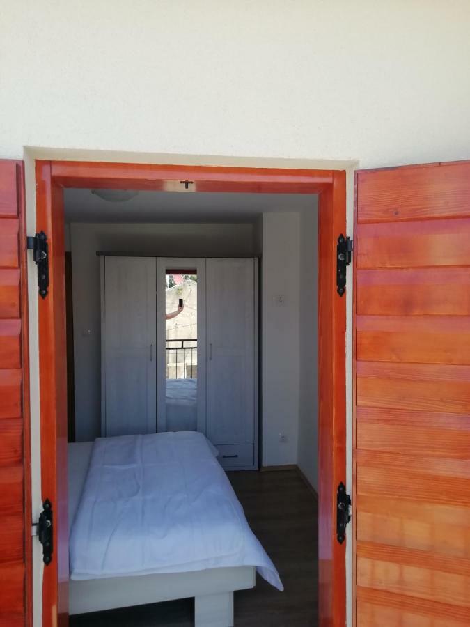 Apartamento Ana Sveti Filip i Jakov Exterior foto